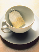 tea bag for puffy eyes